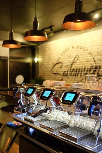 sailomyen cafe and hostel