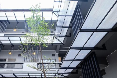 sailomyen cafe and hostel