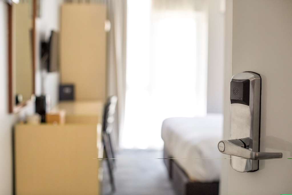 nightcap at coolaroo hotel