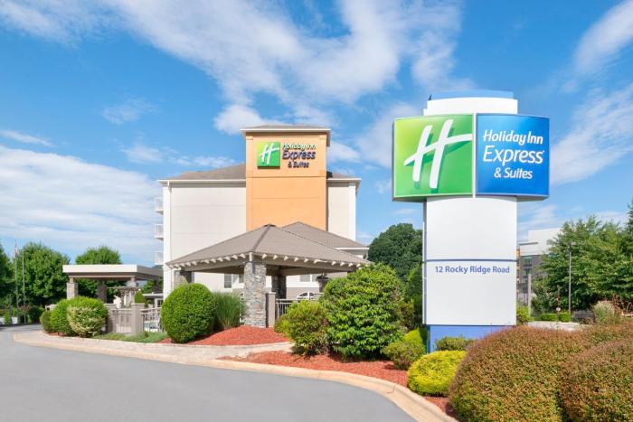 hol inn exp asheville sw outlet ctr area