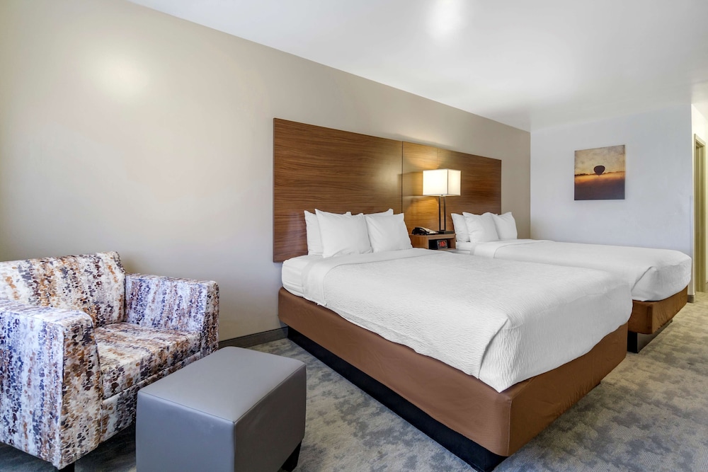 best western plus lake front hotel