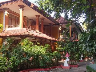 puri naga beachfront cottages