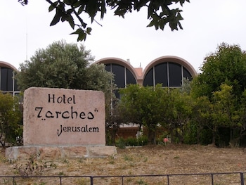 hotel 7 arches jerusalem