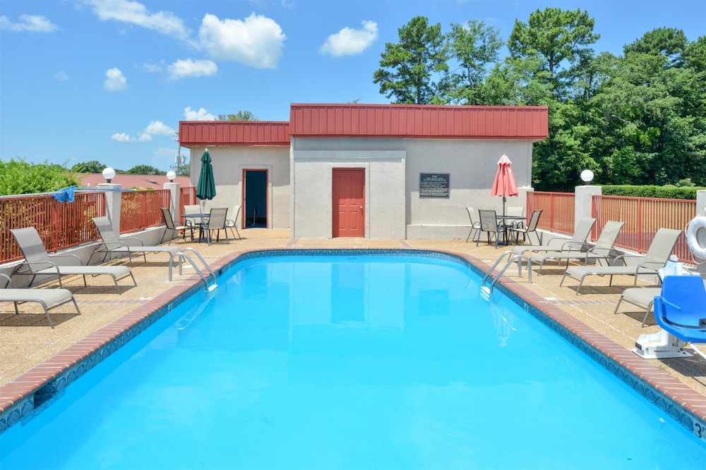 americas best value inn batesville