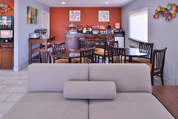 Americas Best Value Inn Batesville,,2 star