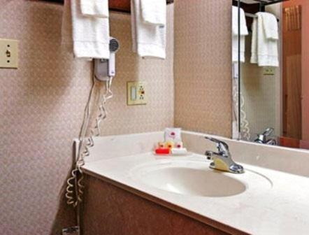 americas best value inn batesville