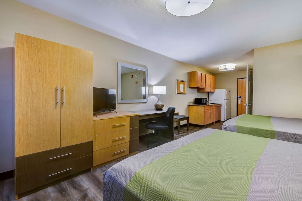 studio 6 lenexa ks overland park