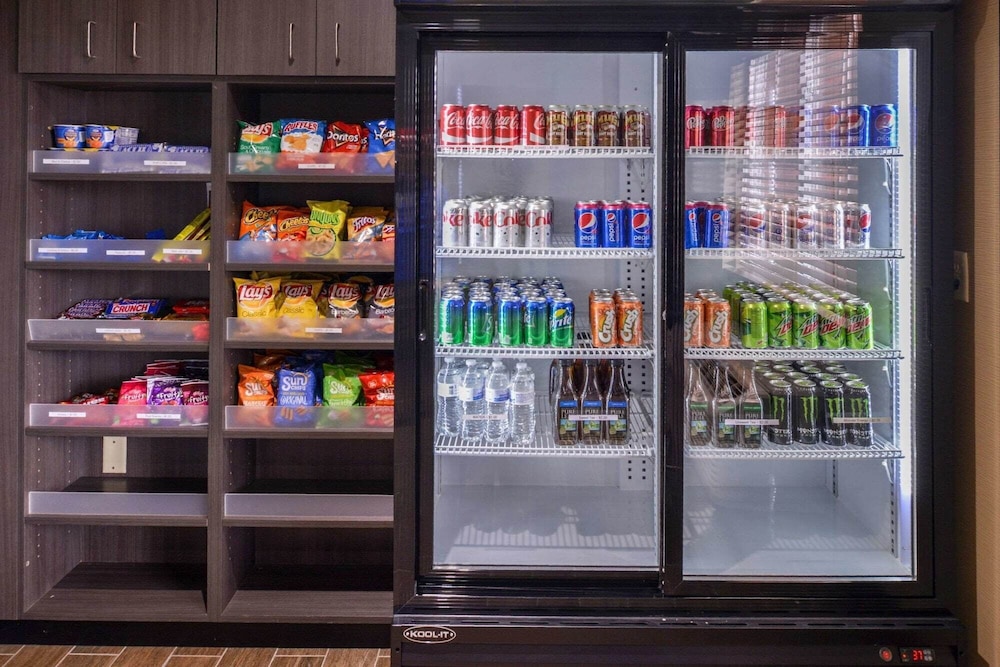 studio 6 lenexa ks overland park