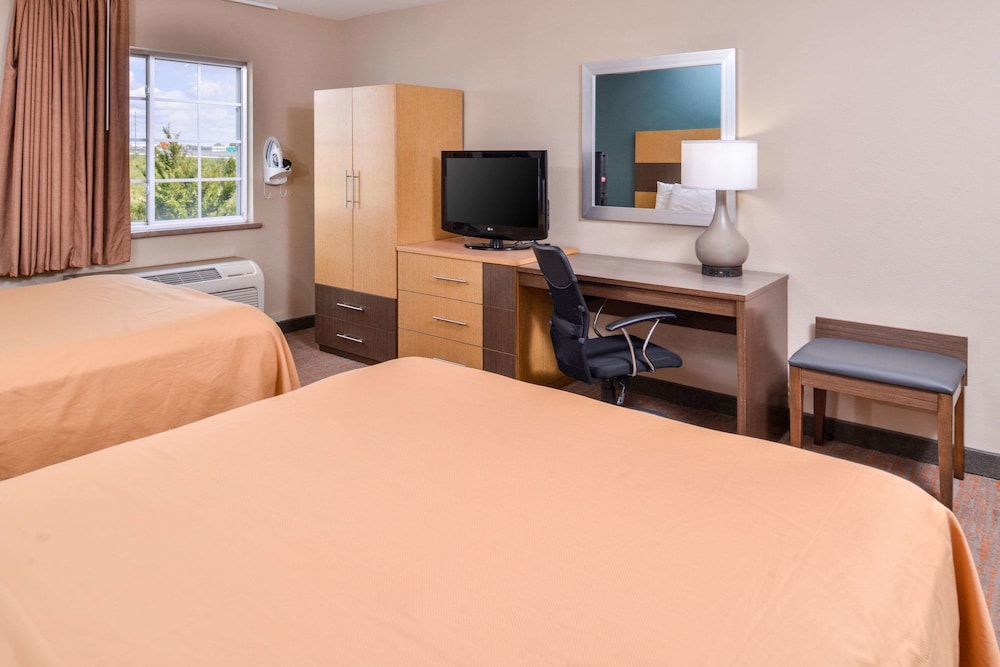 studio 6 lenexa ks overland park