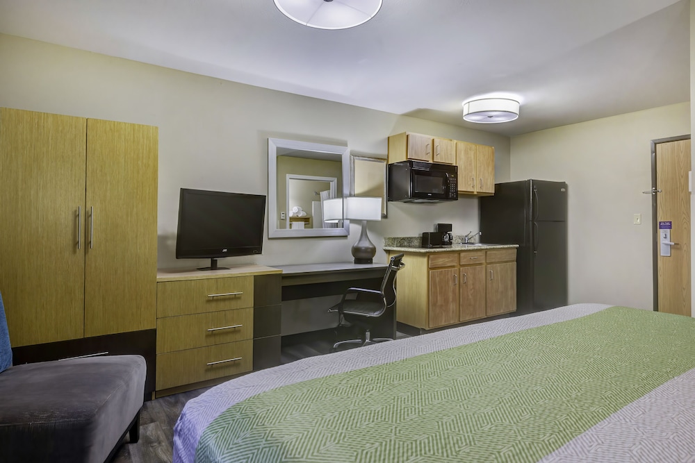 studio 6 lenexa ks overland park