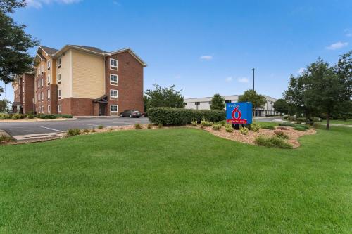 studio 6 lenexa ks overland park