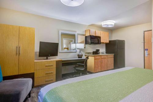 studio 6 lenexa ks overland park