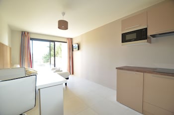 la perle deze appart hotel