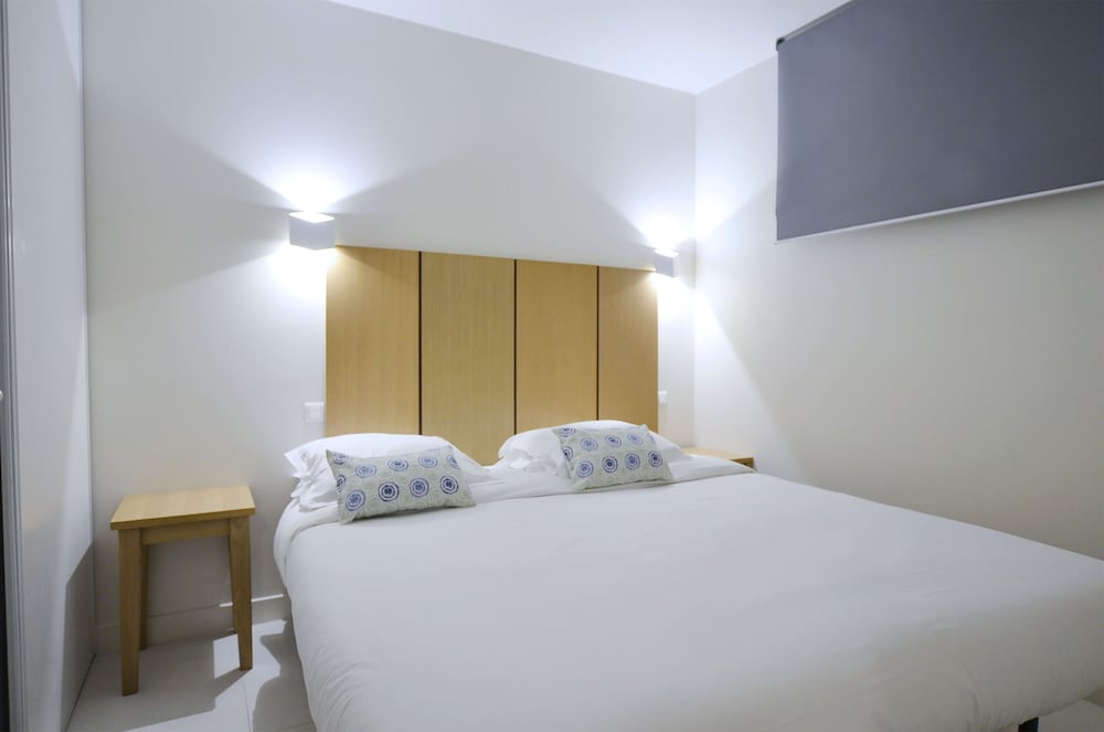 la perle deze appart hotel