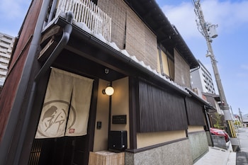 rinn premium machiya townhouse koki west