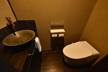 rinn premium machiya townhouse koki west