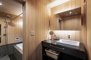 rinn premium machiya townhouse koki west