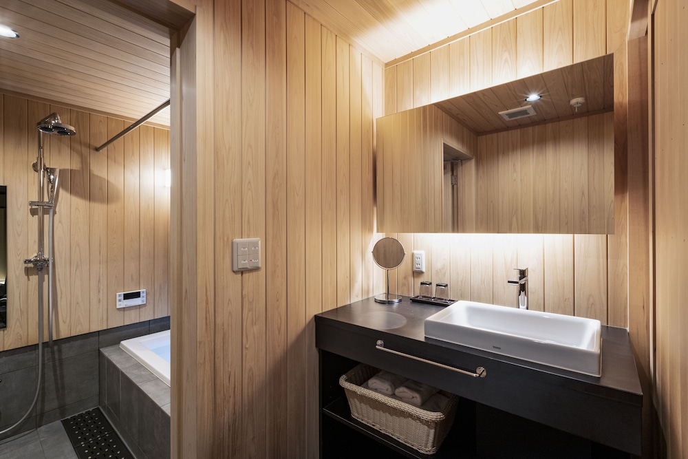rinn premium machiya townhouse koki west