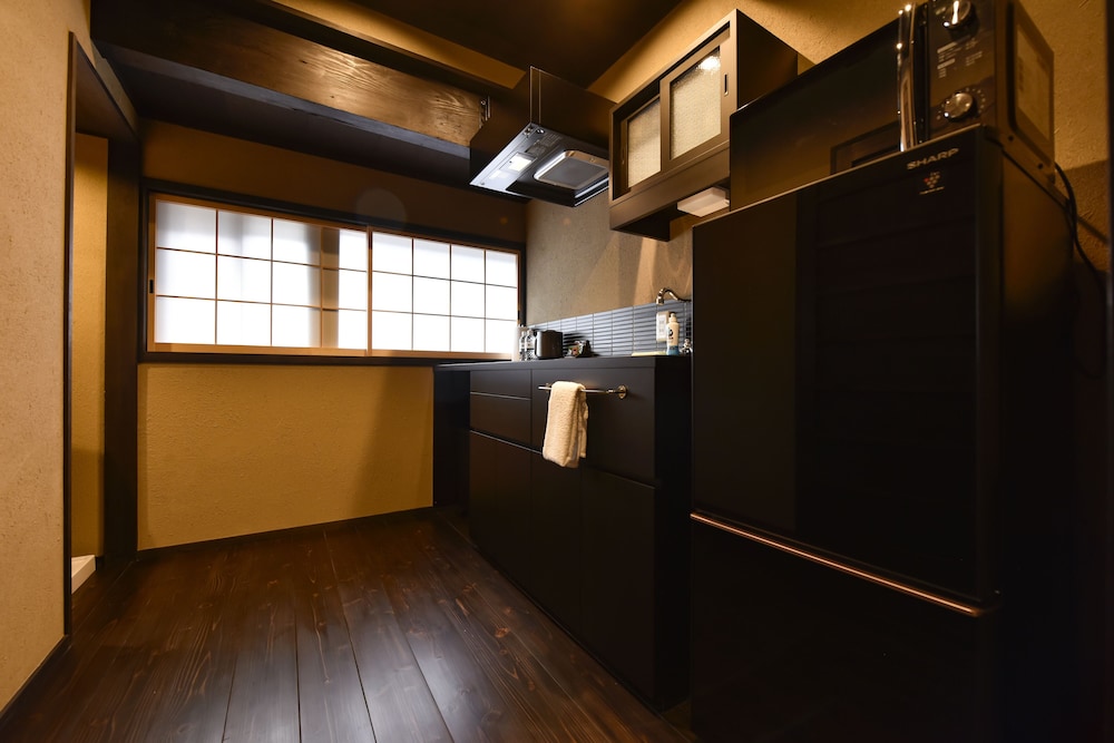 rinn premium machiya townhouse koki west