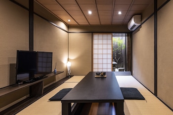 rinn premium machiya townhouse koki west