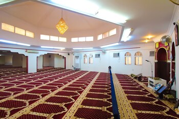 al refa al aziziyah hotel