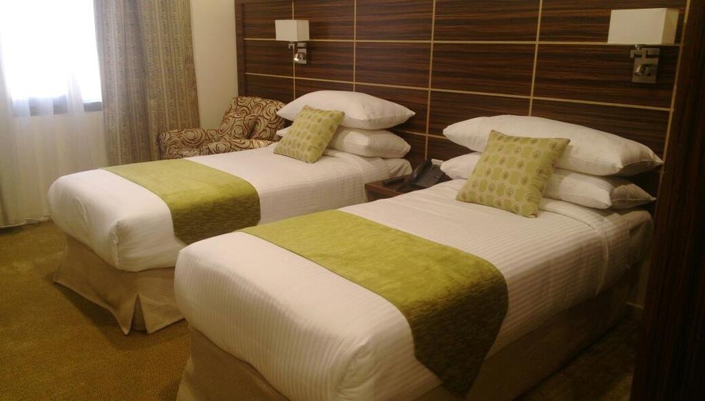 al refa al aziziyah hotel