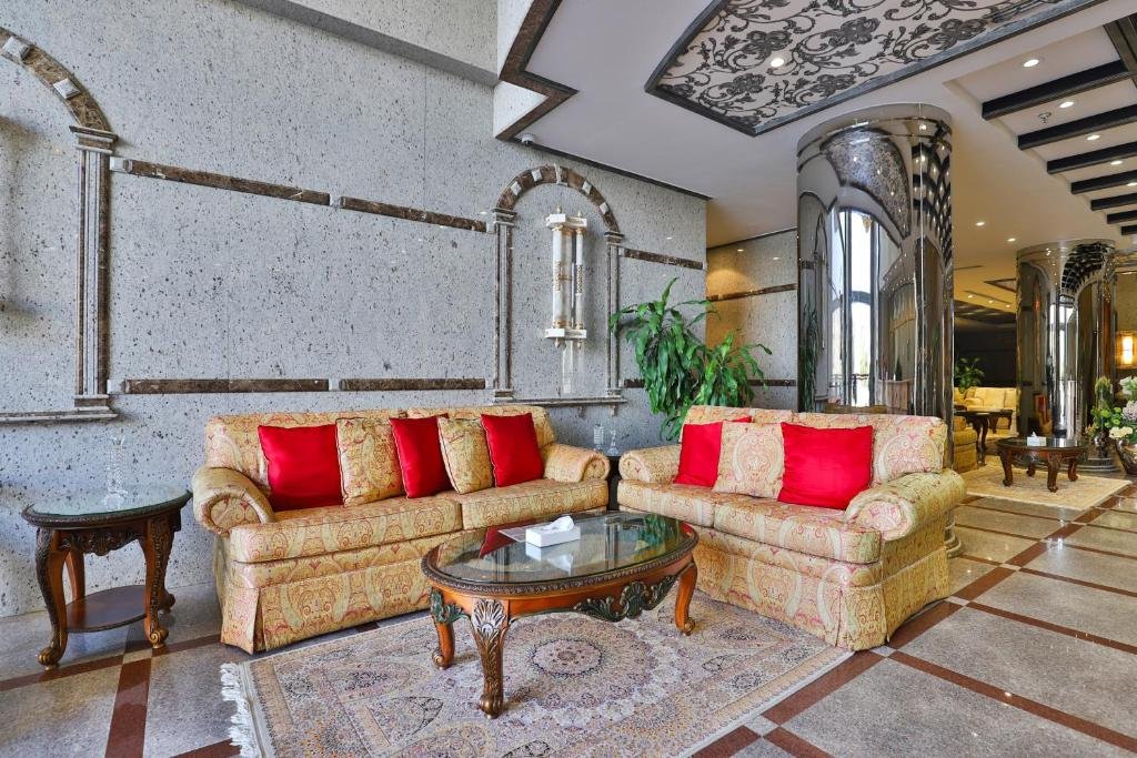 al refa al aziziyah hotel