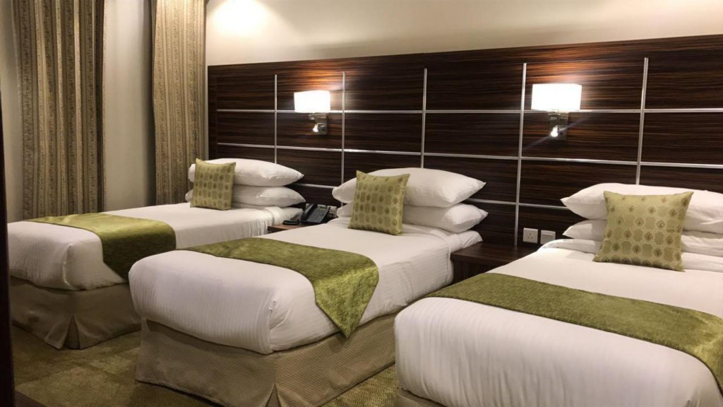 al refa al aziziyah hotel