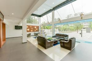 super townhouse edassery blue bells