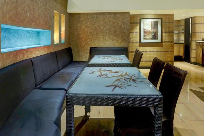 super townhouse oak jm road formerly krishna presidency