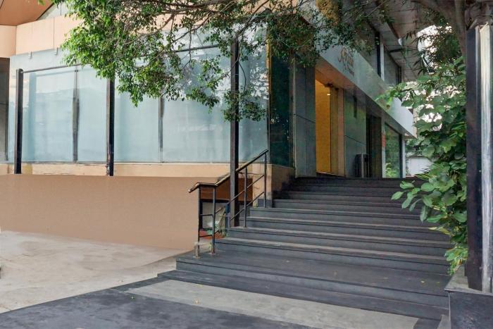 super townhouse oak jm road formerly krishna presidency