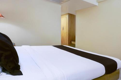 super townhouse oak jm road formerly krishna presidency