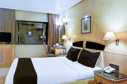 super townhouse oak jm road formerly krishna presidency