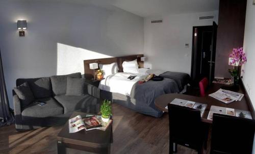 hotel eden park pau est avec piscine