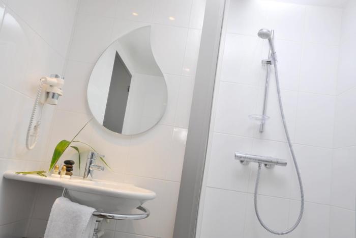hotel eden park pau est avec piscine