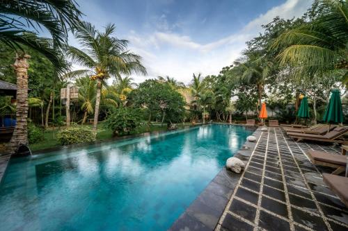 flower bud bungalows