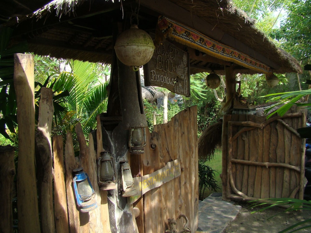 flower bud bungalows