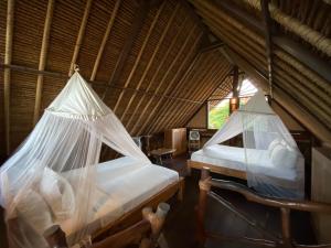 flower bud bungalows