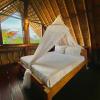 flower bud bungalows