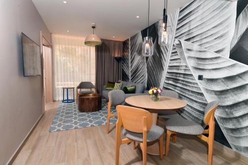 royal garden by isrotel collection