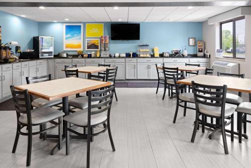 Days Inn By Wyndham Hornell Ny,,2 star