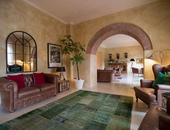 hotel villa campomaggio