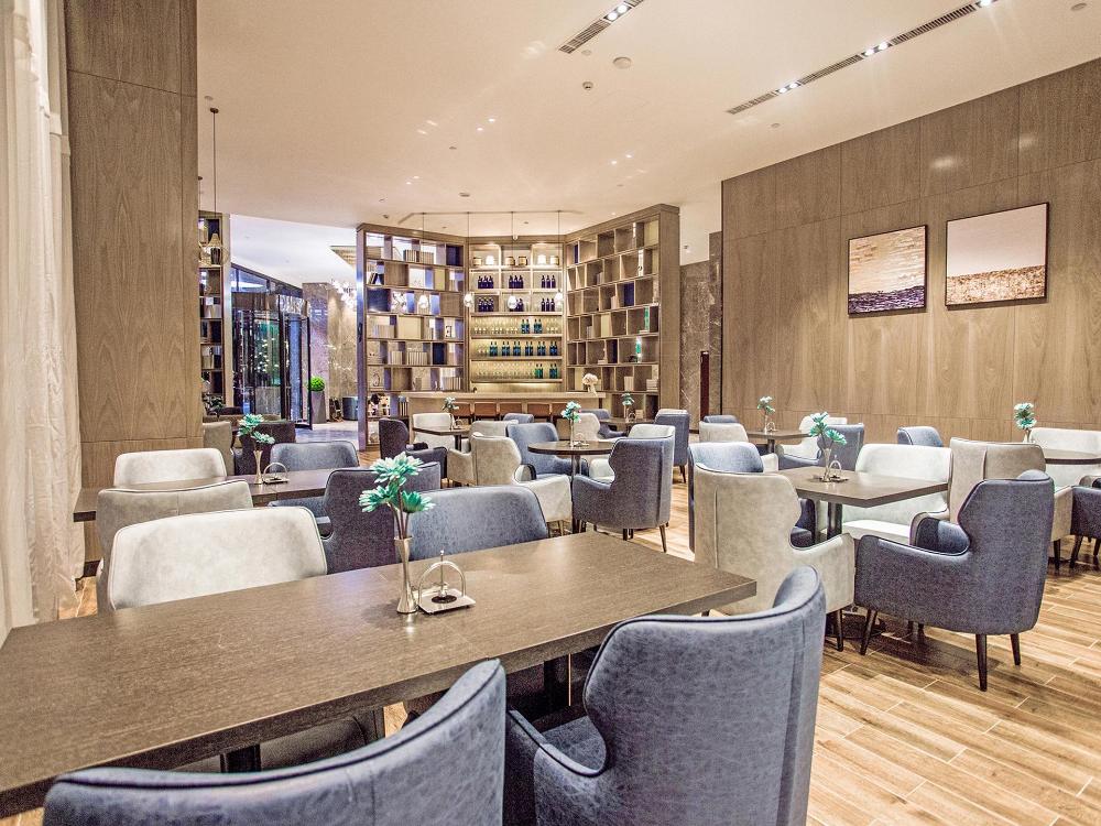 echarm hotel qionghai wanquan river