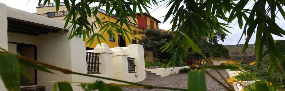 hotel rural la raya 1866