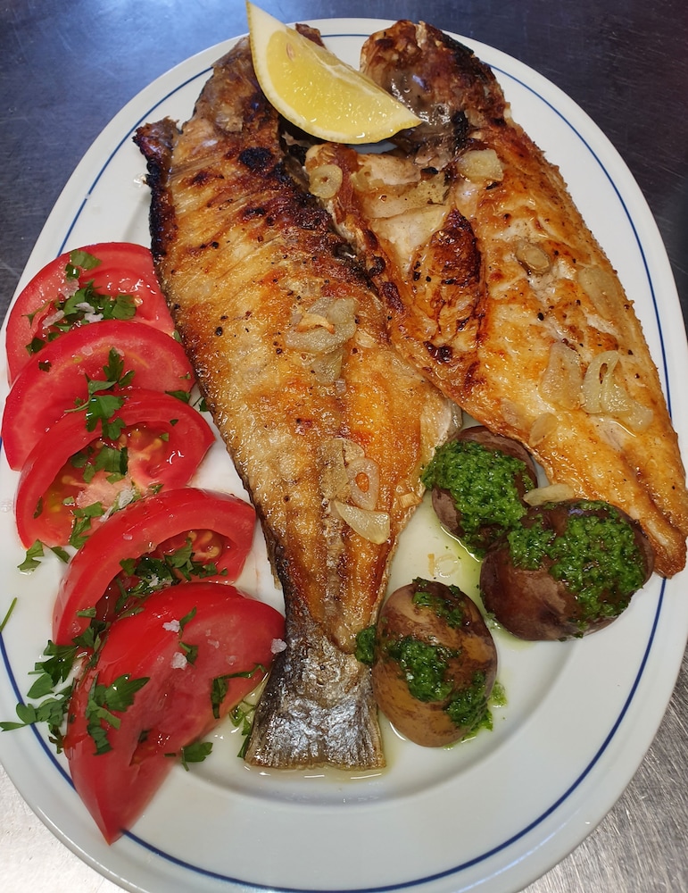 hotel rural la raya 1866