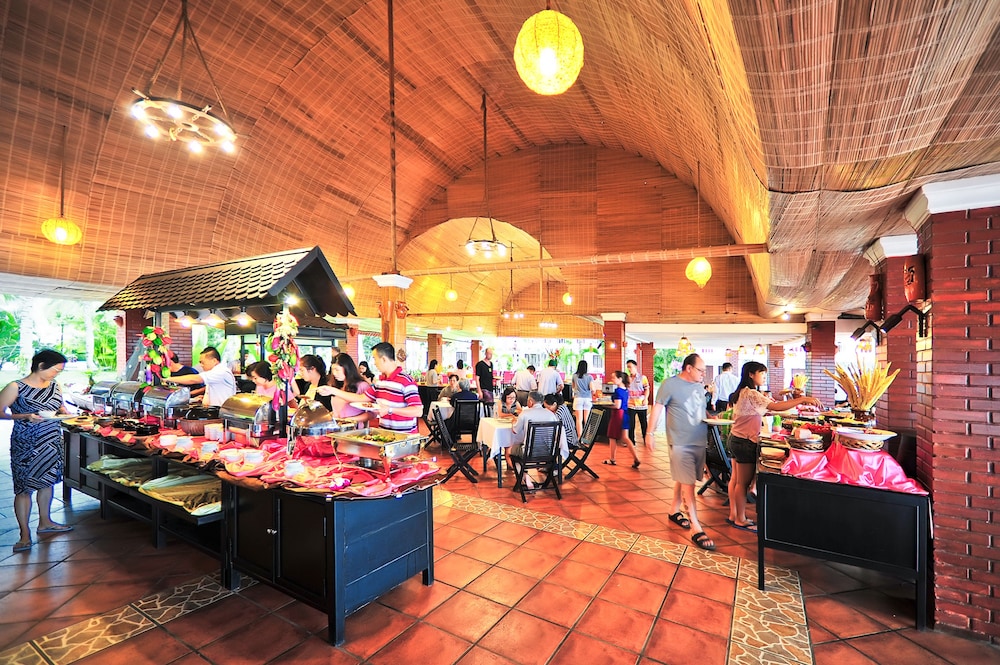 four oceans resort muine