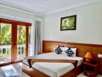 four oceans resort muine