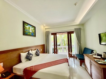 four oceans resort muine