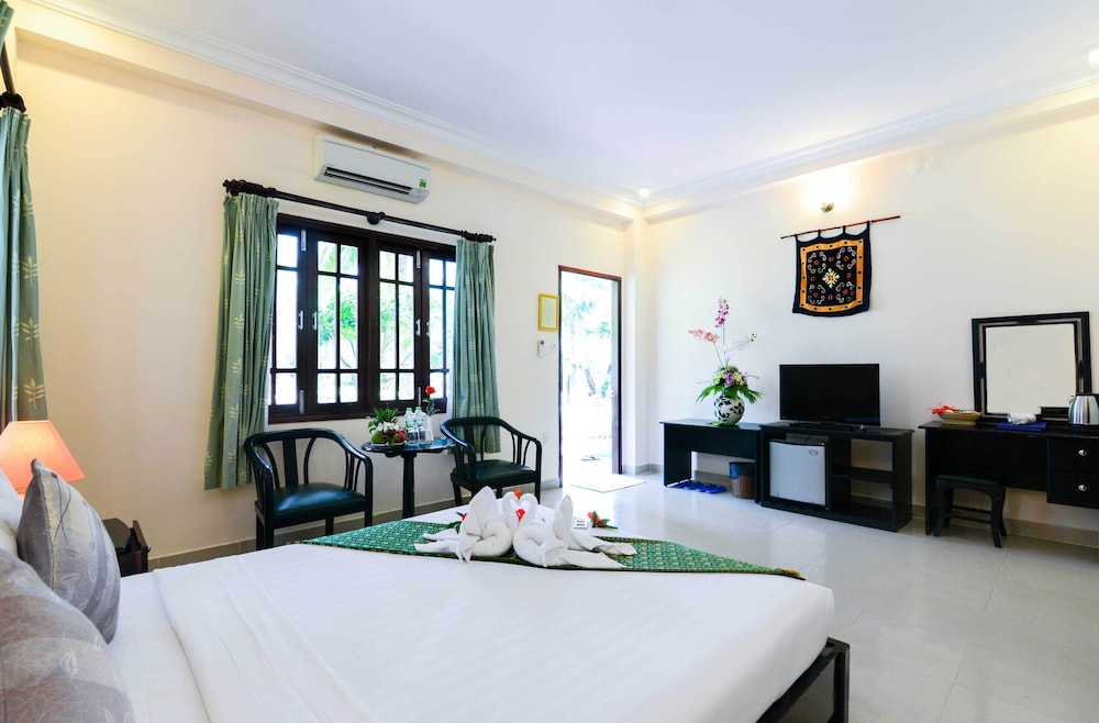 four oceans resort muine