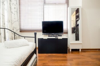cozy studio room the jarrdin cihampelas
